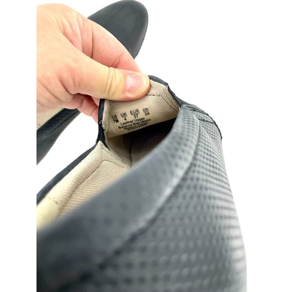 Naturalizer Marianne Perforated Leather Black Loafers - PRE-OWNED