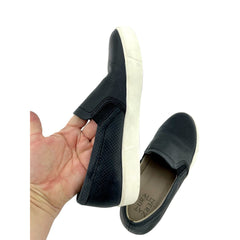 Naturalizer Marianne Perforated Leather Black Loafers - PRE-OWNED